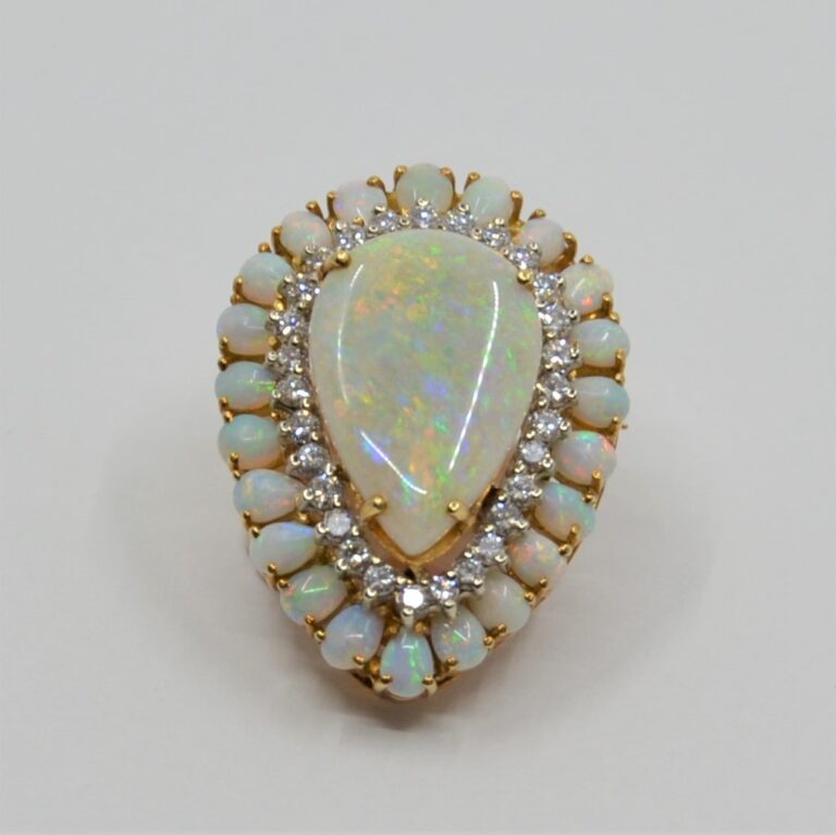 18k Opal and Diamond Brooch/Pendant