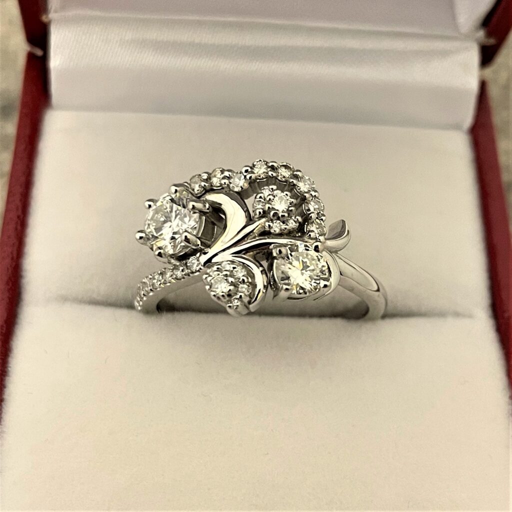 custom diamond ring-min