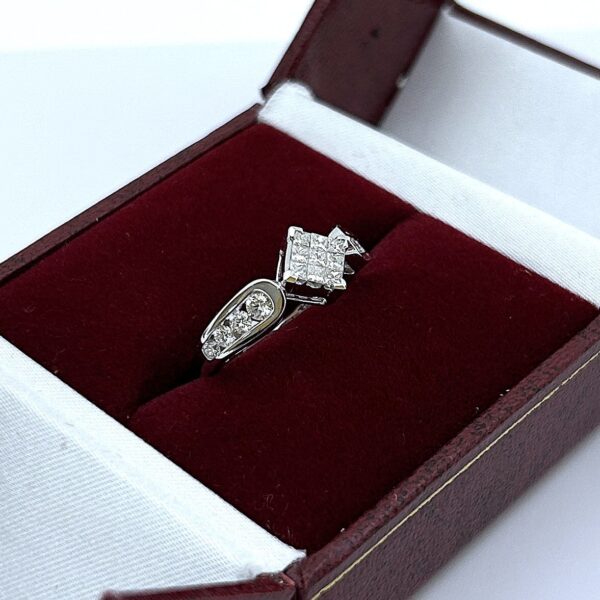 18k white gold