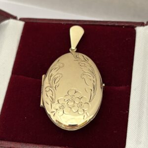9 carat gold locket